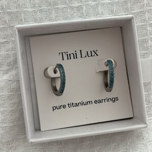 Tini Lux Hoop Earrings